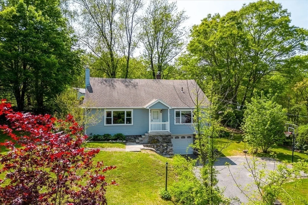 Unit for sale at 34 Old Southbridge Rd, Dudley, MA 01571