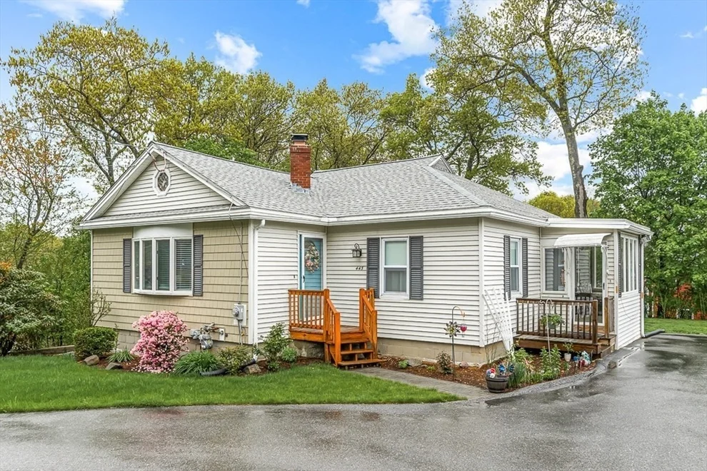 Unit for sale at 445 Textile Ave, Dracut, MA 01826