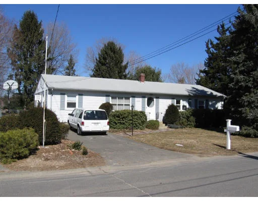 Unit for sale at 14 Meadow Brook Ln, Hampden, MA 01036