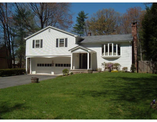Unit for sale at 7 Surrey Lane, Westfield, MA 01085