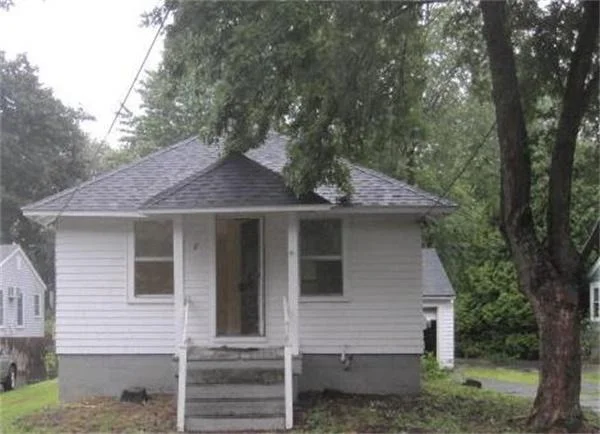 Unit for sale at 17 Proctor St, Natick, MA 01760