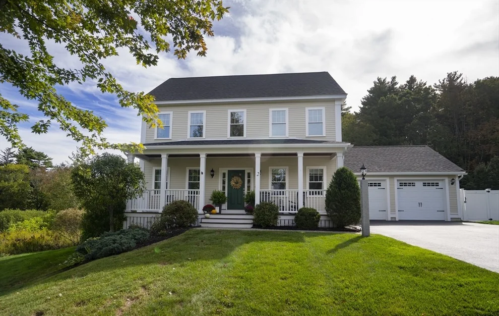 Unit for sale at 2 Locke Hill Ln, Amesbury, MA 01913