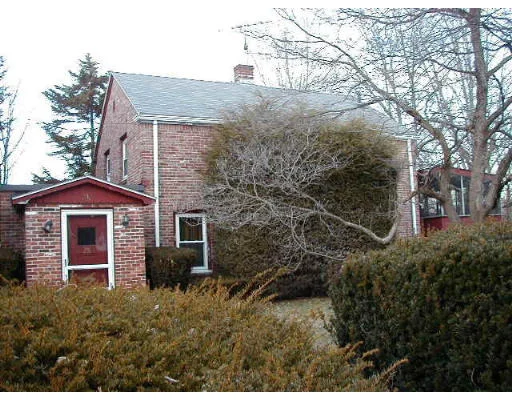 Unit for sale at 28 Cummings Rd, Newton, MA 02459