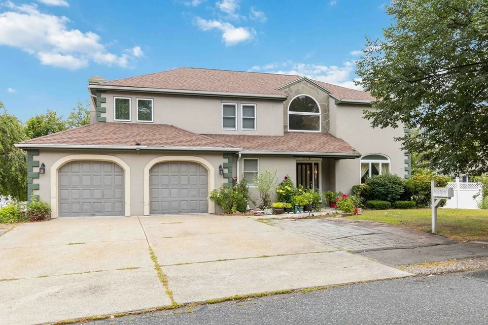 Unit for sale at 141 Gardiner Road, Quincy, MA 02169