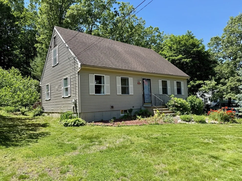 Unit for sale at 68 Hastings St, Greenfield, MA 01301