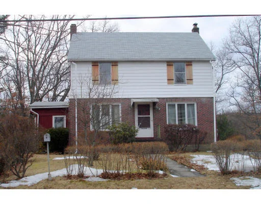 Unit for sale at 4 Naples Ave, Woburn, MA 01801
