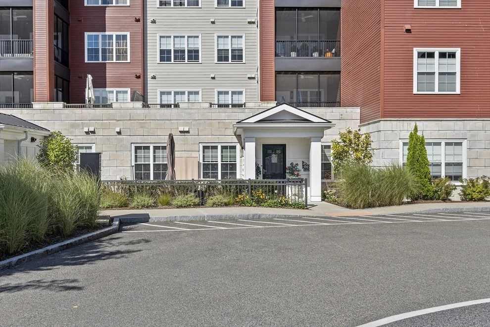 Unit for sale at 15 Revolution Way, Canton, MA 02021