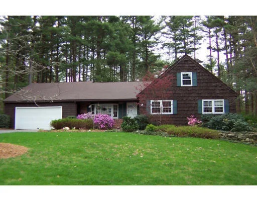 Unit for sale at 8 Long Meadow, Westford, MA 01886