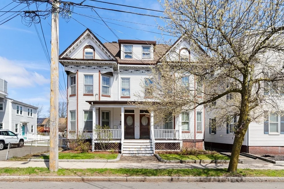 Unit for sale at 146 North St, Salem, MA 01970