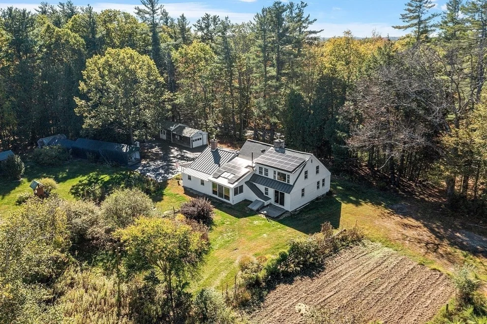 Unit for sale at 350 Athol Richmond Rd, Royalston, MA 01368