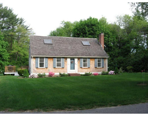 Unit for sale at 162 Franklin Street, Duxbury, MA 02332