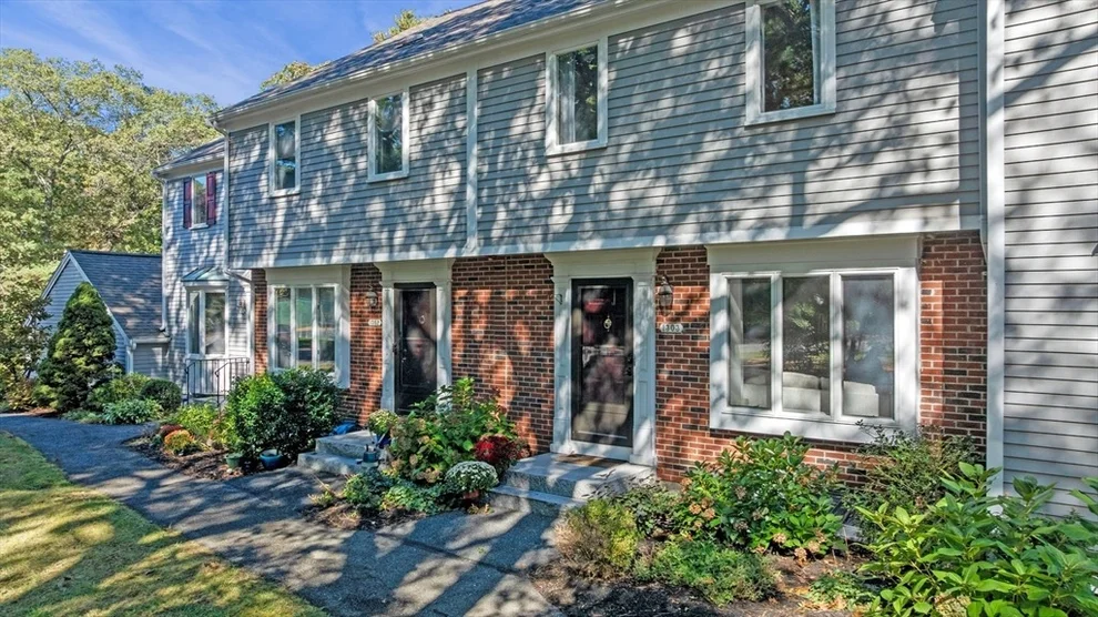 Unit for sale at 1303 Foxwood Cir, Peabody, MA 01960