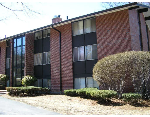 Unit for sale at 6 Longwood Drive, Andover, MA 01810