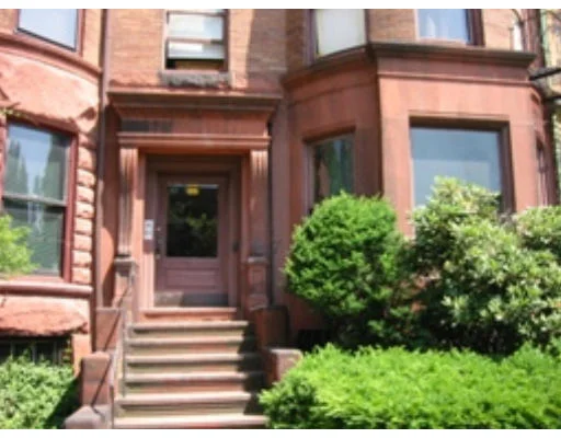 Unit for sale at 7 Bay State Rd #1c, Boston, MA 02215