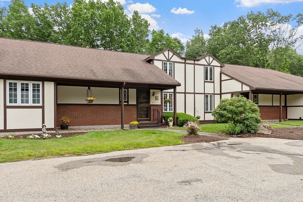 Unit for sale at 3 Chandler Dr, Atkinson, NH 03811