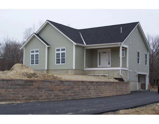 Unit for sale at 5 Kensington Court, Swansea, MA 02777