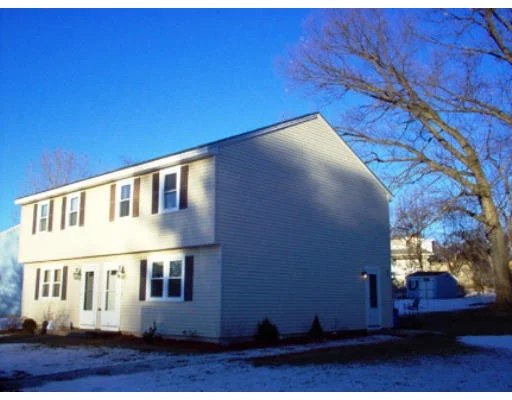 Unit for sale at 27 Bentley Cir, Methuen, MA 01844