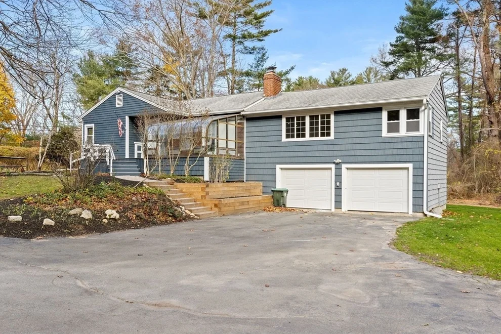 Unit for sale at 107 Tea Rock Lane, Marshfield, MA 02050