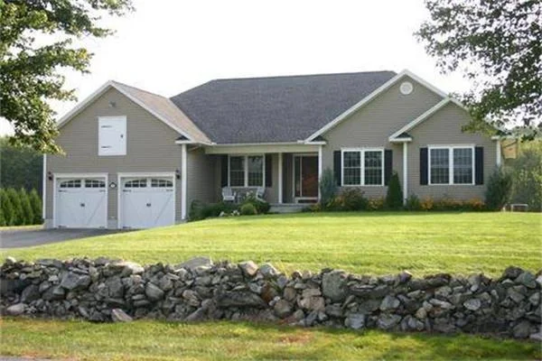 Unit for sale at 133 S Washington St, Belchertown, MA 01007