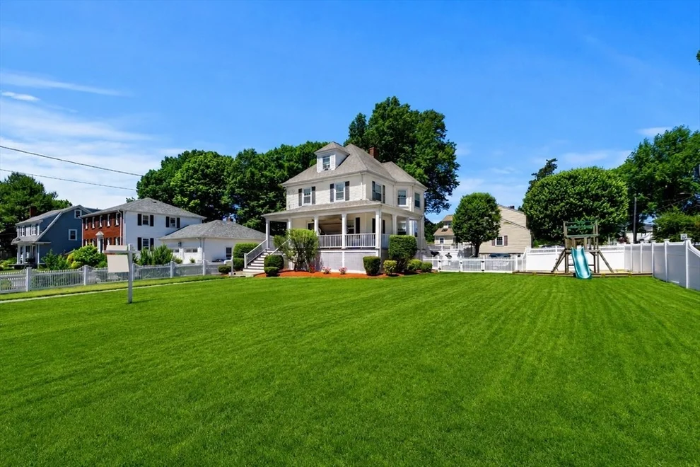Unit for sale at 567 Canton Ave, Milton, MA 02186