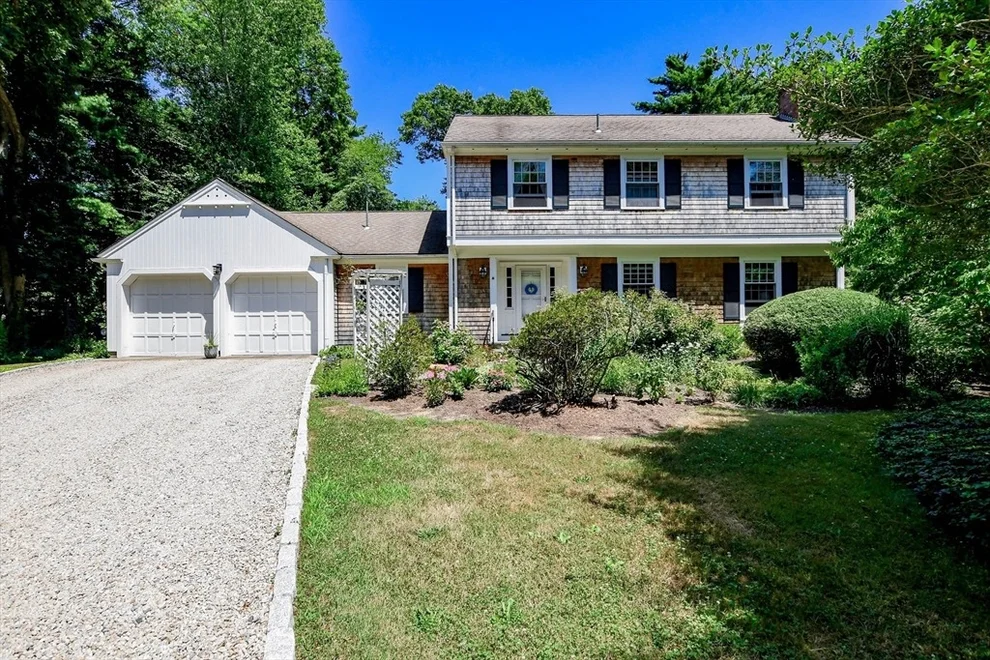 Unit for sale at 17 Olde Knoll Road, Marion, MA 02738