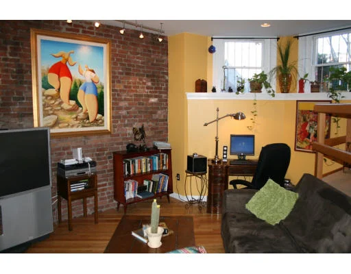 Unit for sale at 338 Commonwealth Ave, Boston, MA 02115