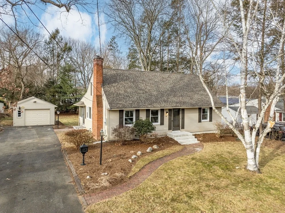 Unit for sale at 62 Baymor Dr, East Longmeadow, MA 01028