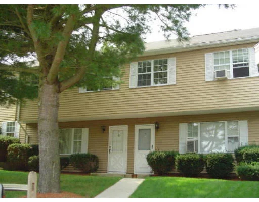 Unit for sale at 3 Pamela Ln, Amesbury, MA 01913