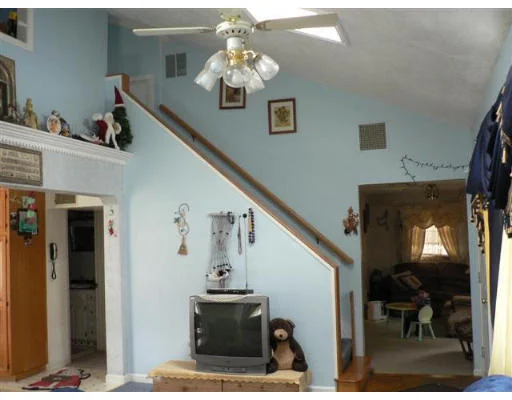 Unit for sale at 30 Cottage Dr, Holliston, MA 01746