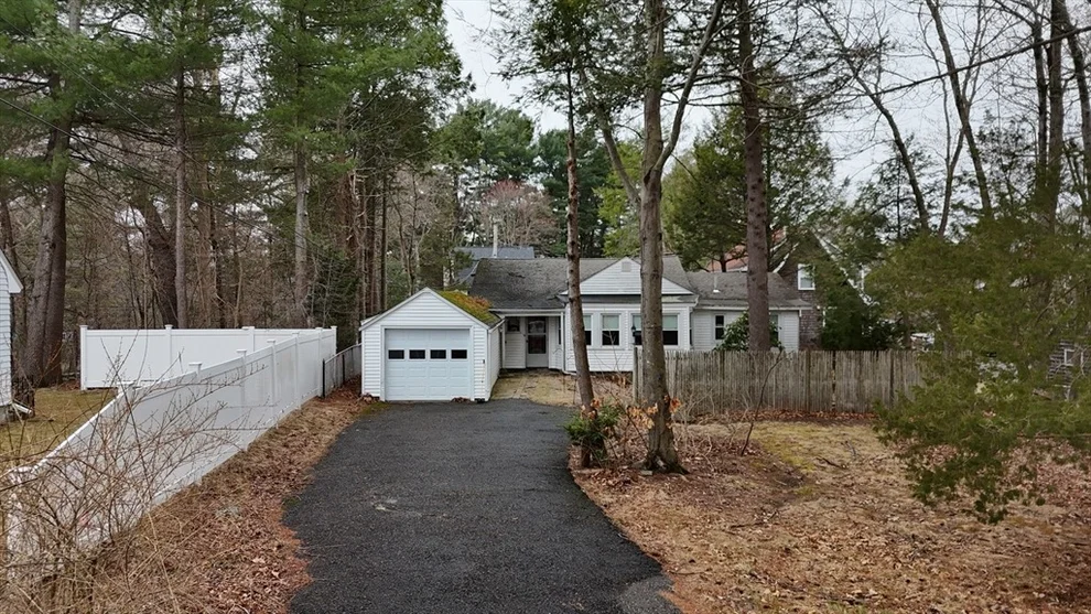 Unit for sale at 24 Edgemoor Ave, Wellesley, MA 02482