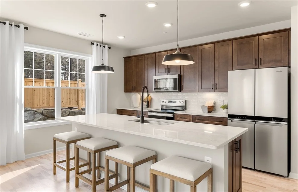 Unit for sale at 399 Neponset, Canton, MA 02021