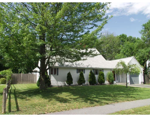 Unit for sale at 33 Hardwick Rd, Natick, MA 01760