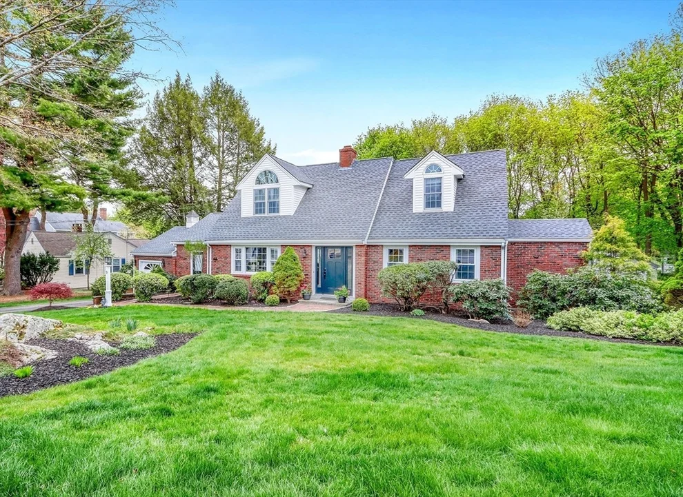 Unit for sale at 9 Gloucester Road, Westwood, MA 02090