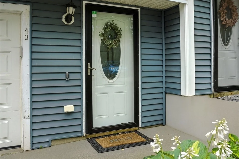 Unit for sale at 43 Mercury Ter, Haverhill, MA 01832