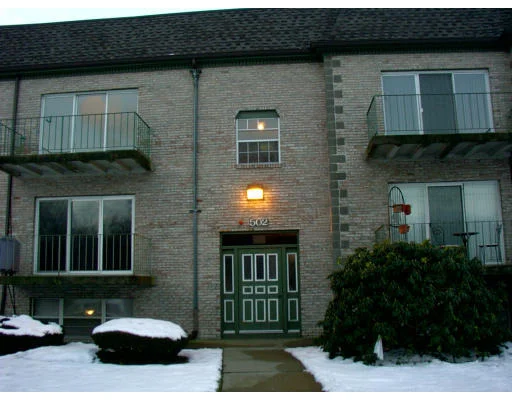 Unit for sale at 502 Oak Lane, Brockton, MA 02301