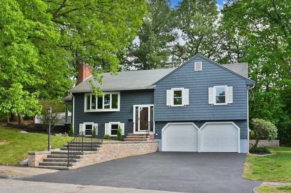 Unit for sale at 39 Doncaster Cir, Lynnfield, MA 01940