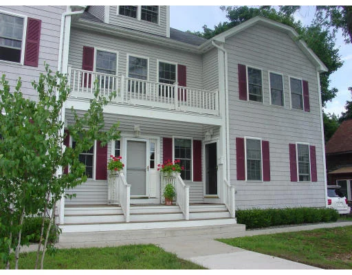 Unit for sale at 19 Lafayette, Ipswich, MA 01938