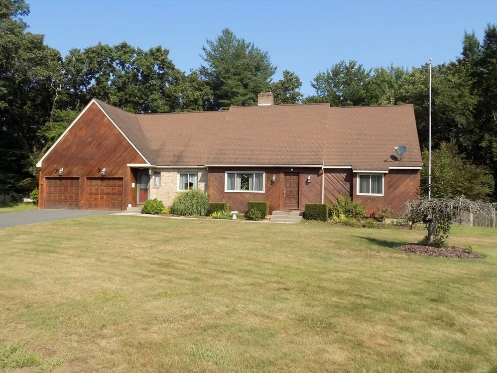 Unit for sale at 19 Tow Path Lane, Westfield, MA 01085