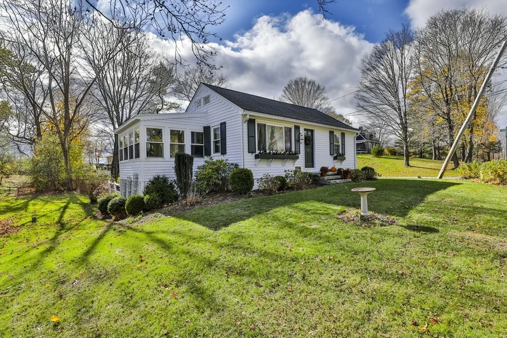 Unit for sale at 82 Martins Pond Rd, Groton, MA 01450