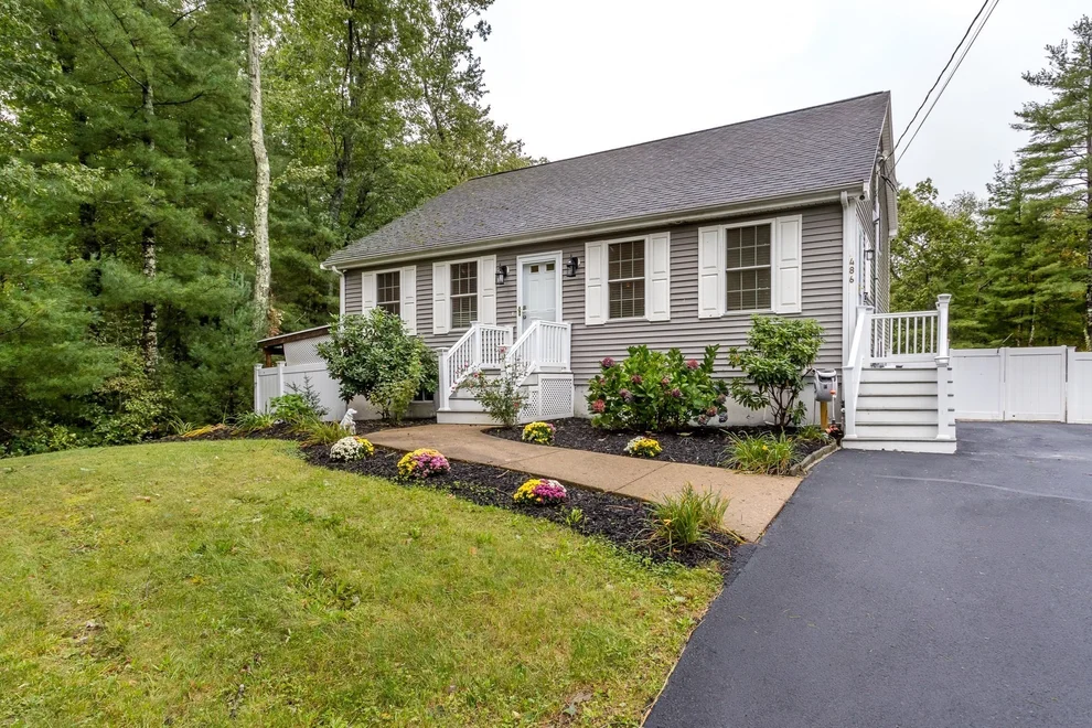 Unit for sale at 486 South St, Holbrook, MA 02343