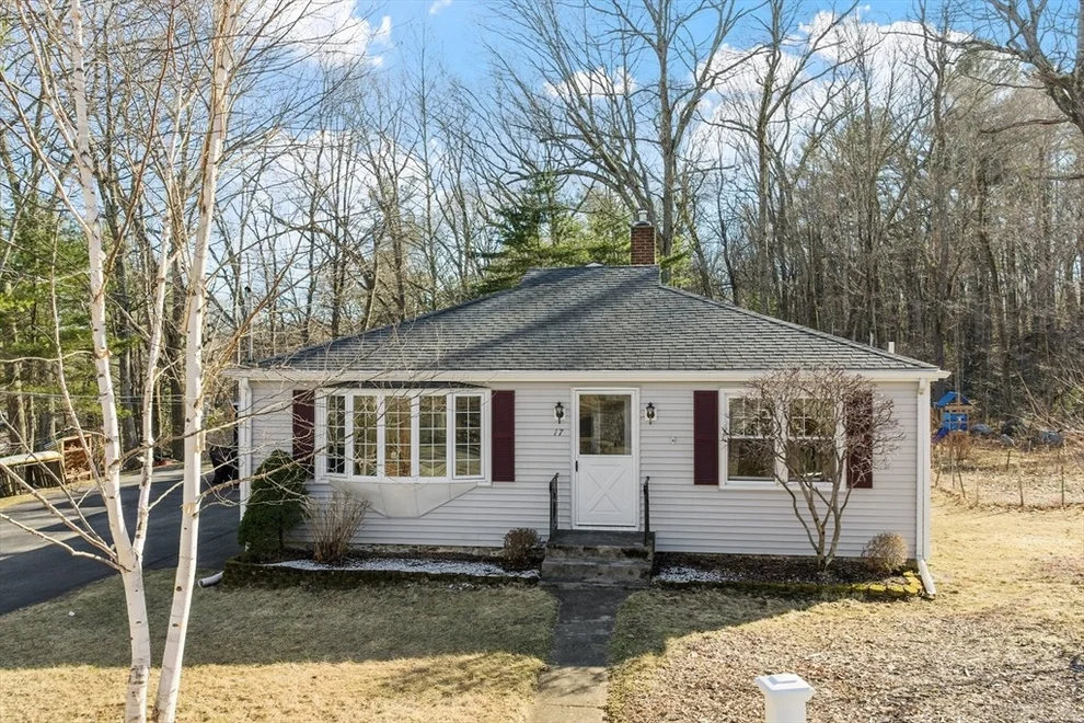 Unit for sale at 17 Siani Rd, Leicester, MA 01542