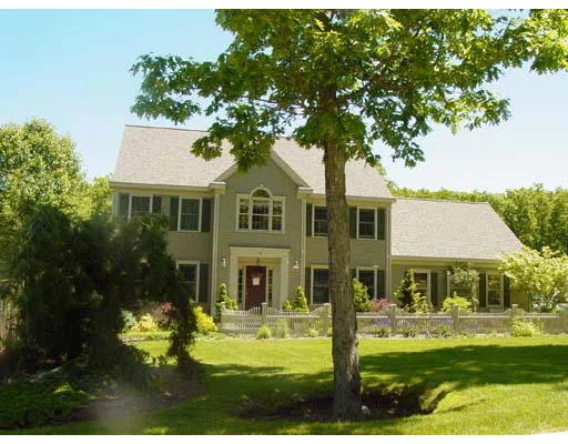 Unit for sale at 16 Newell Drive, Franklin, MA 02038