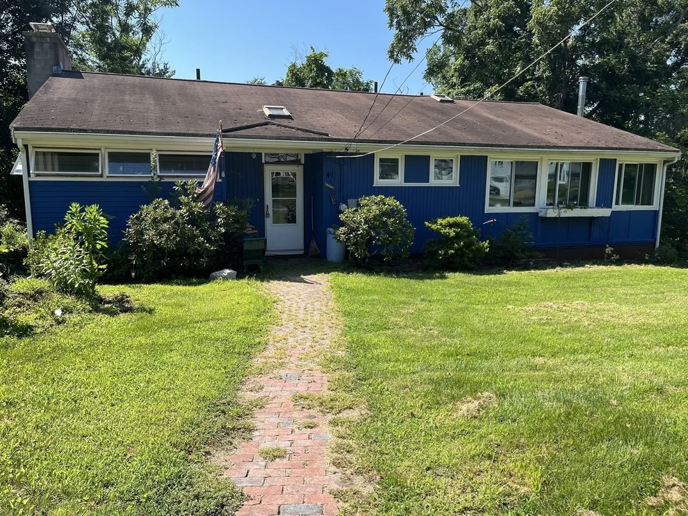 Unit for sale at 41 Iroquois Street, Worcester, MA 01602