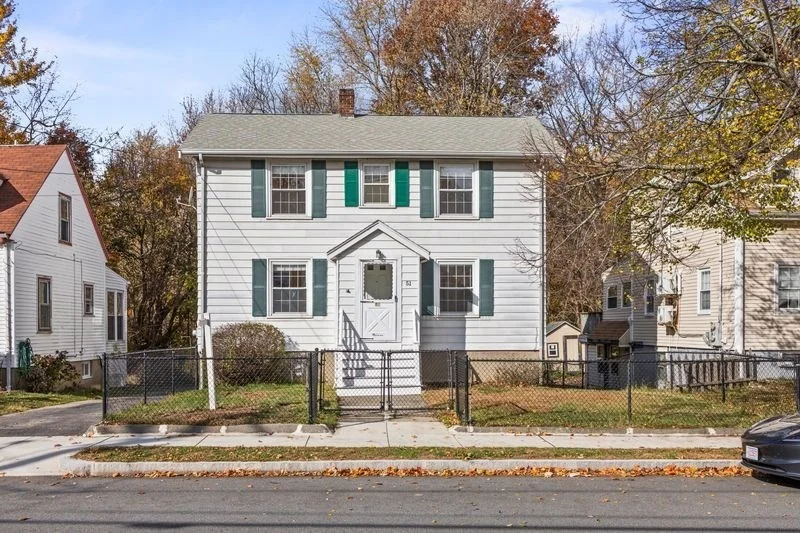 Unit for sale at 51 Brook Rd, Quincy, MA 02169