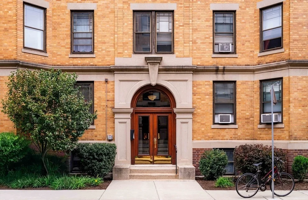 Unit for sale at 4 Newport Road, Cambridge, MA 02140