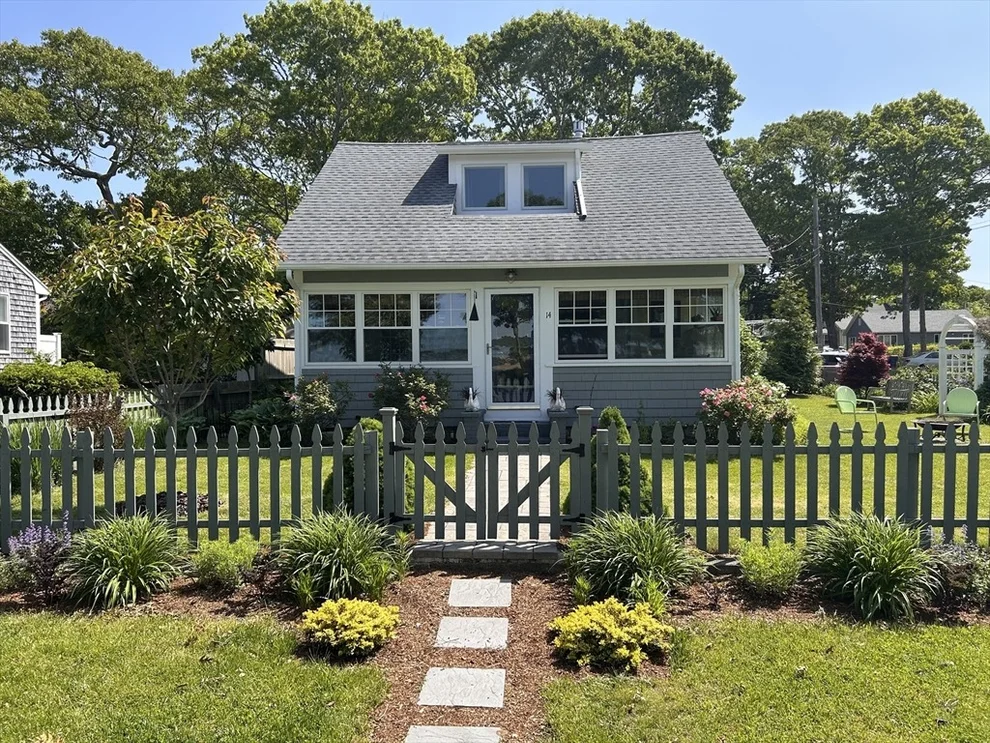 Unit for sale at 14 Bayside Ave, Wareham, MA 02571