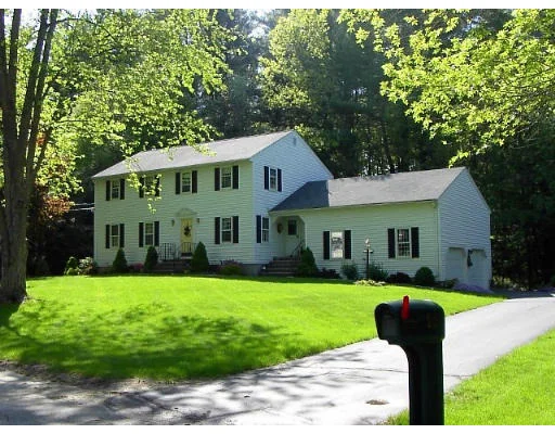 Unit for sale at 15 Mansfield Drive, Chelmsford, MA 01824