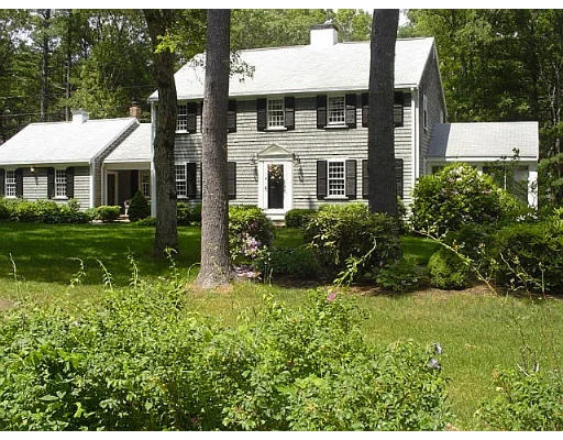 Unit for sale at 3 Ford Street, Duxbury, MA 02332