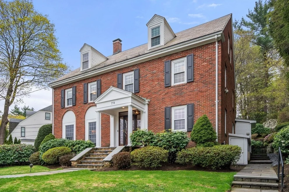 Unit for sale at 78 Waban Hill Rd N, Newton, MA 02467