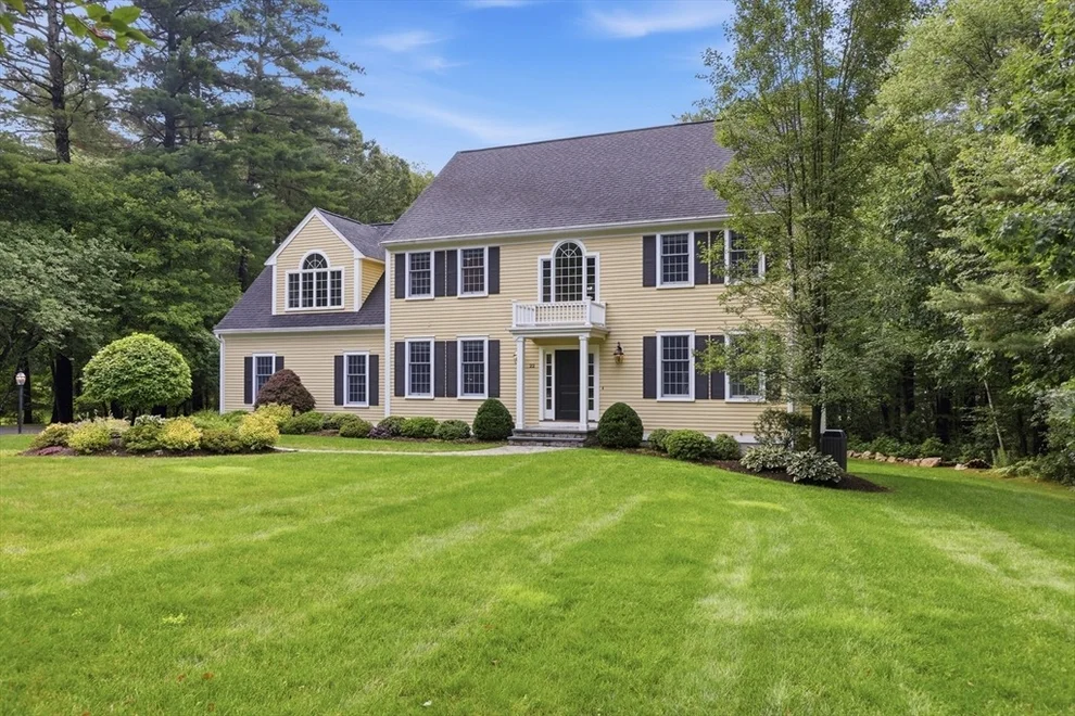 Unit for sale at 22 Hutchinson, Marlborough, MA 01752